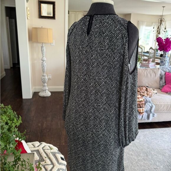 Black and white dress size xs - Picture 4 of 5